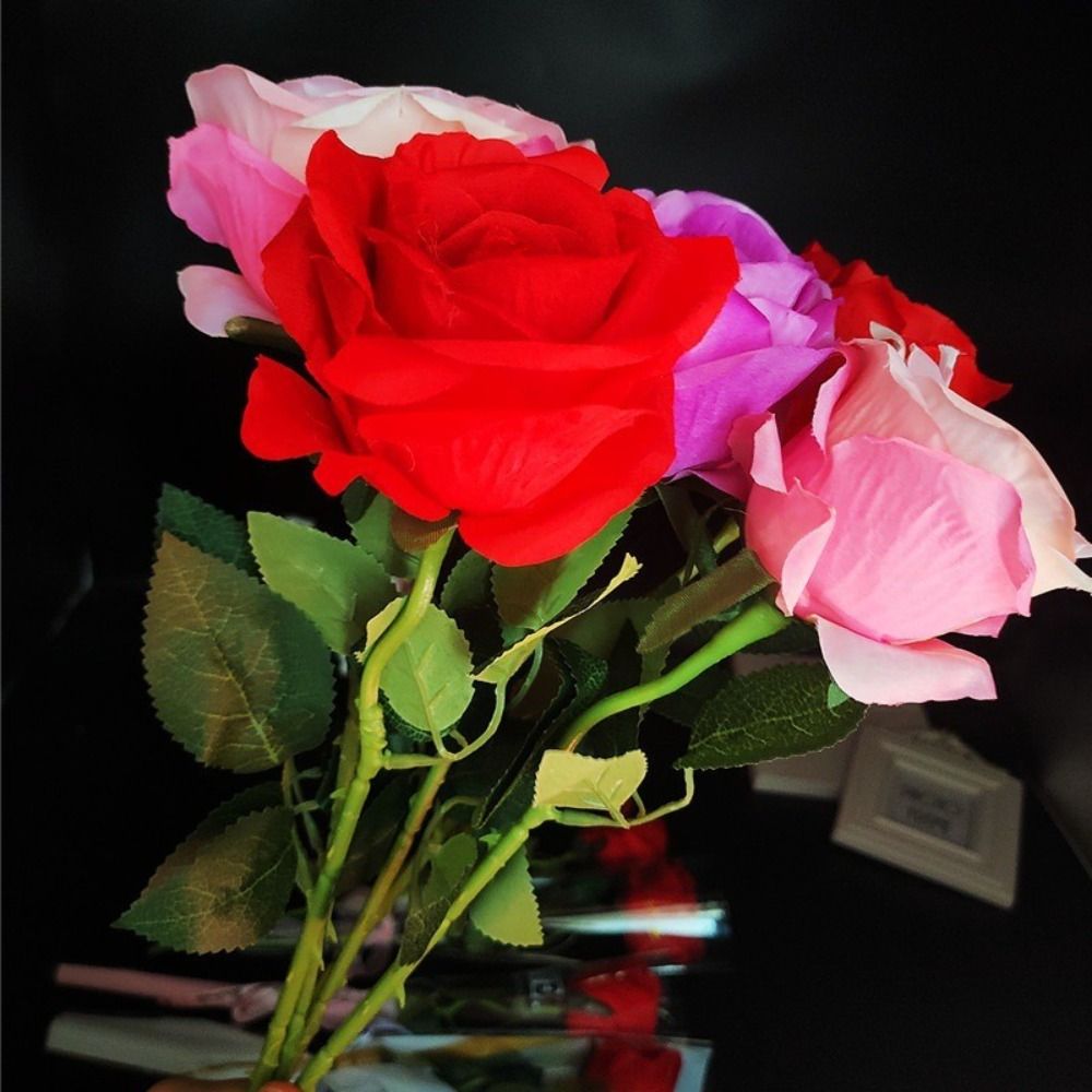 Glowing Artificial Rose Flower - Photography Lighting Simulator Free 评论和价格